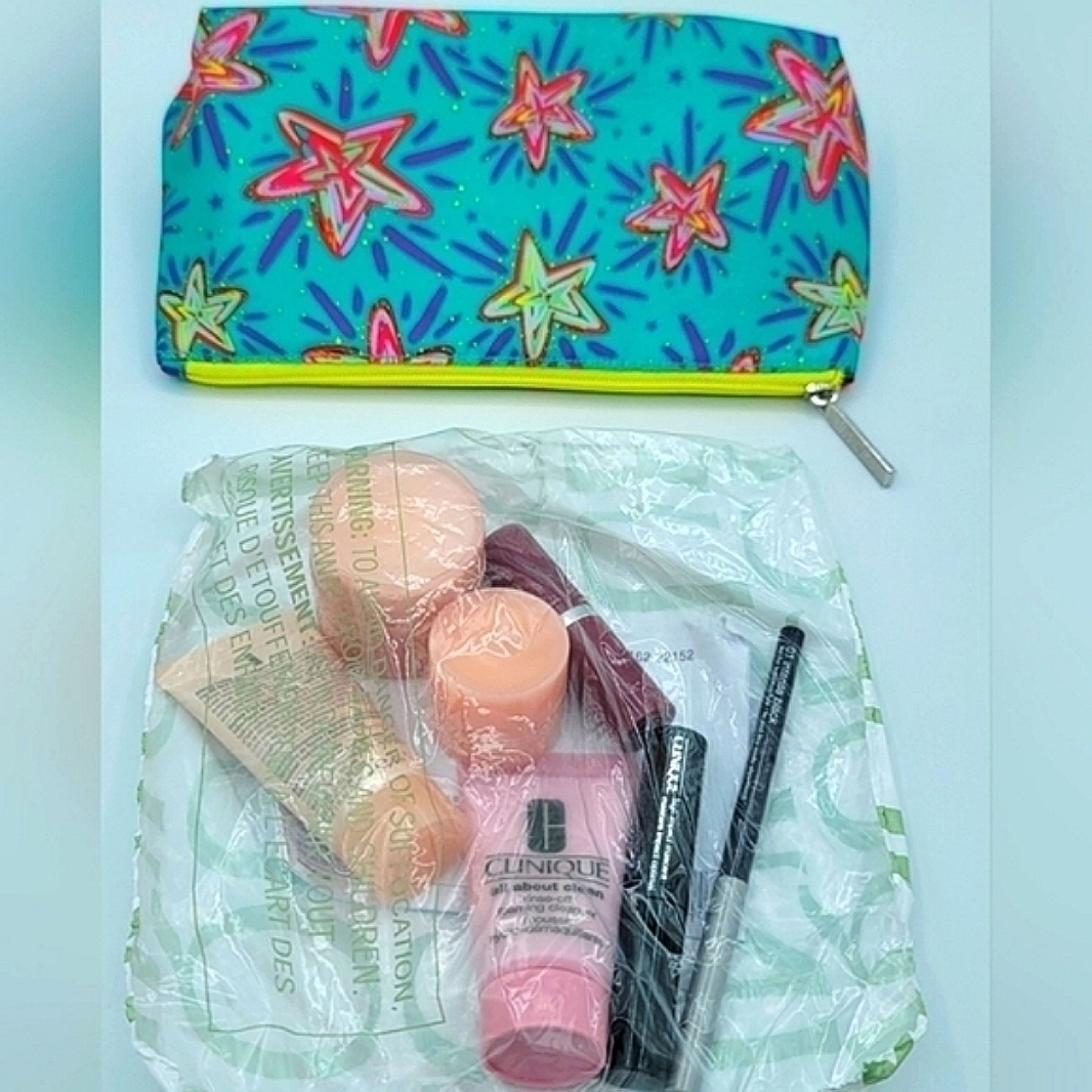 Clinique Glowy Skin 8 Piece Set With Cosmetic Case NEW #679 GIFT WITH PURCHASE